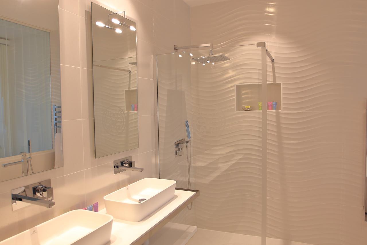 La Villa Dolce Suites&Chambres d'hôtes La Rochelle  Extérieur photo